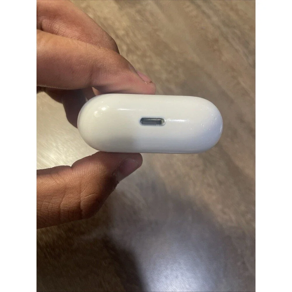 Apple AirPods A2566 3rd Gen Charging Case Genuine Replacement Case Only
